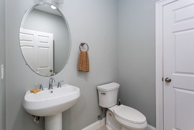 60 Tuscany Drive 60, Franklin, MA 02038