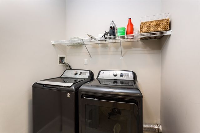 60 Tuscany Drive 60, Franklin, MA 02038