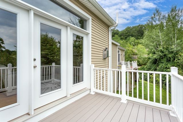 60 Tuscany Drive 60, Franklin, MA 02038