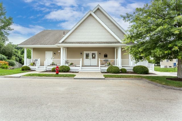 60 Tuscany Drive 60, Franklin, MA 02038