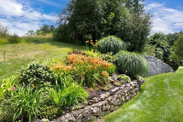 60 Tuscany Drive 60, Franklin, MA 02038