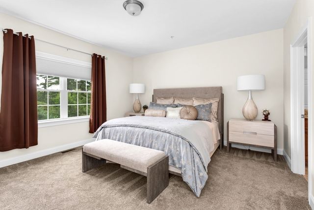 60 Tuscany Drive 60, Franklin, MA 02038