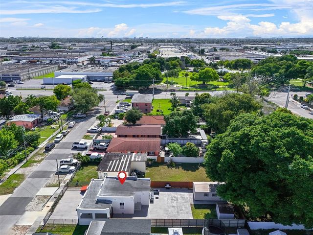 3151 NW 59th St, Miami, FL 33142