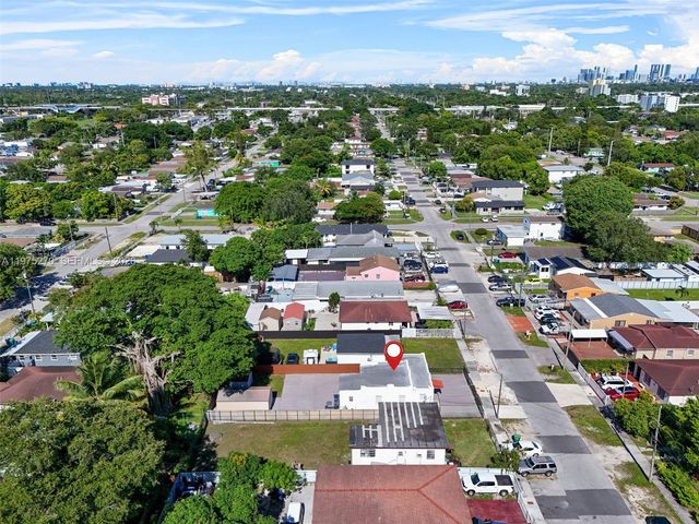 3151 NW 59th St, Miami, FL 33142