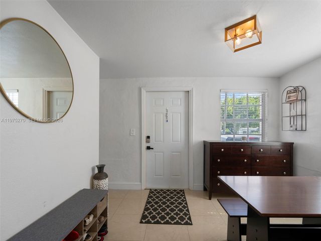 3151 NW 59th St, Miami, FL 33142