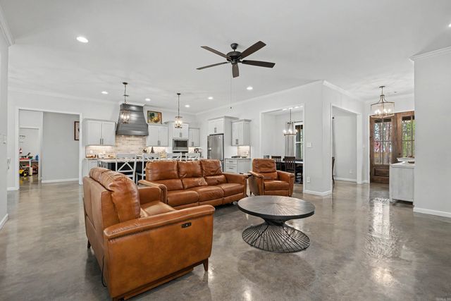 631 Zoa Way, Mabelvale, AR 72103