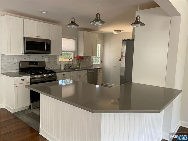 229 Livingston, Lyndhurst, NJ 07071