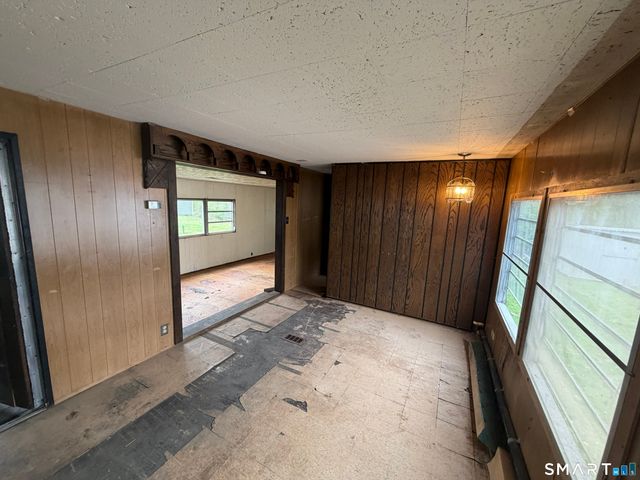 31 Rivermead Boulevard, East Hartford, CT 06118
