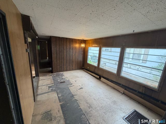 31 Rivermead Boulevard, East Hartford, CT 06118