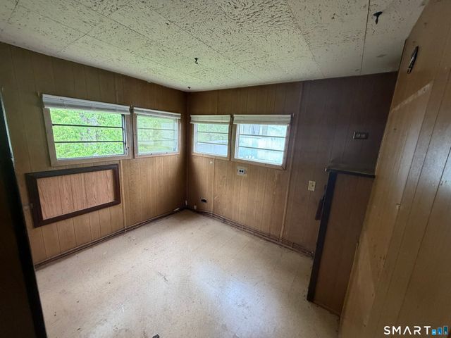 31 Rivermead Boulevard, East Hartford, CT 06118