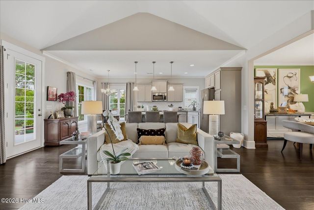 8155 Garden Pointe Drive NE, Leland, NC 28451
