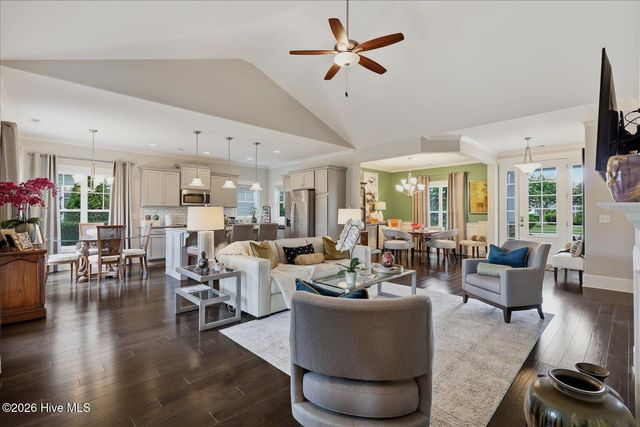 8155 Garden Pointe Drive NE, Leland, NC 28451