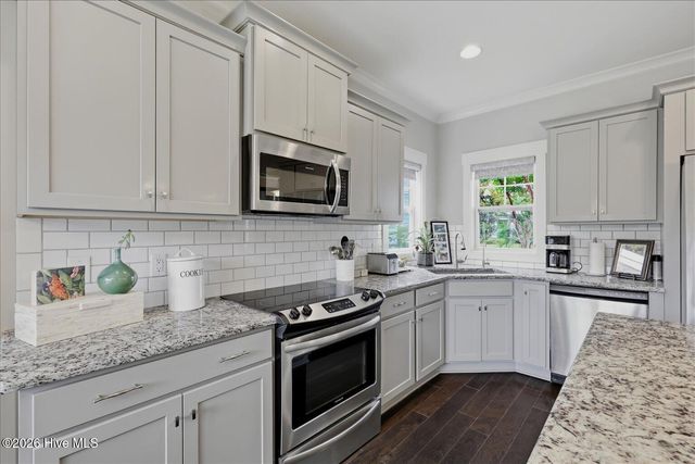 8155 Garden Pointe Drive NE, Leland, NC 28451