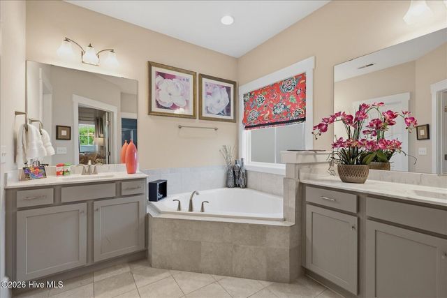 8155 Garden Pointe Drive NE, Leland, NC 28451