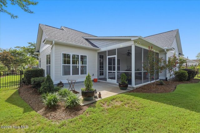 8155 Garden Pointe Drive NE, Leland, NC 28451