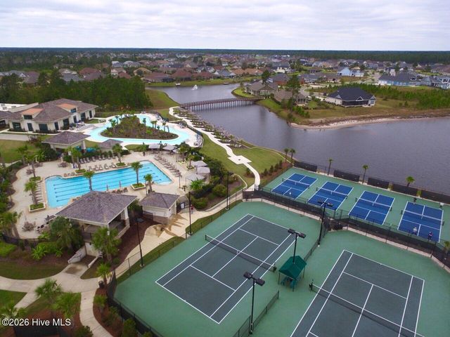 8155 Garden Pointe Drive NE, Leland, NC 28451