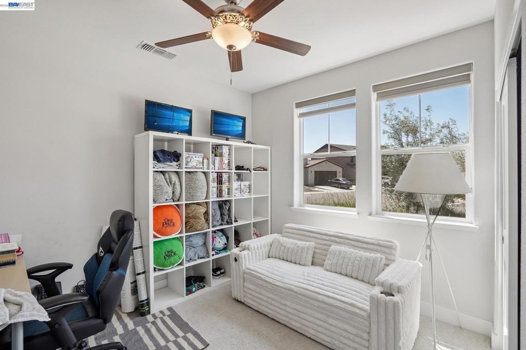 Image 16 of property listing at 4013 Mirecourt cir, Rancho Cordova, CA 95742