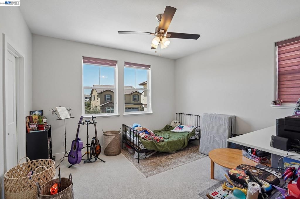 Image 27 of property listing at 4013 Mirecourt cir, Rancho Cordova, CA 95742