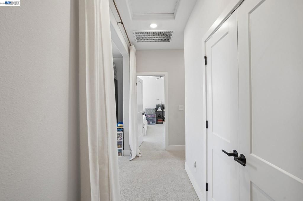 Image 31 of property listing at 4013 Mirecourt cir, Rancho Cordova, CA 95742