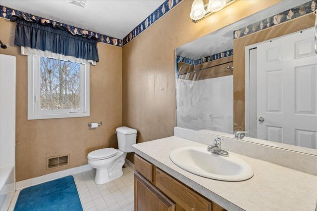 1908 Nikki Court, Oceola Twp, MI 48843