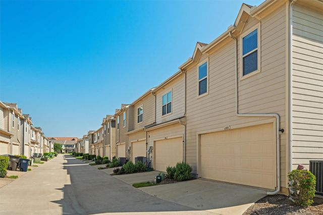 6900 Carrington Lane, Fort Worth, TX 76137