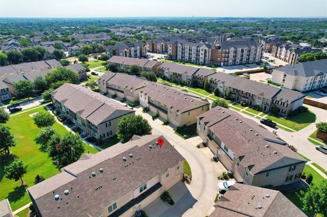 6900 Carrington Lane, Fort Worth, TX 76137