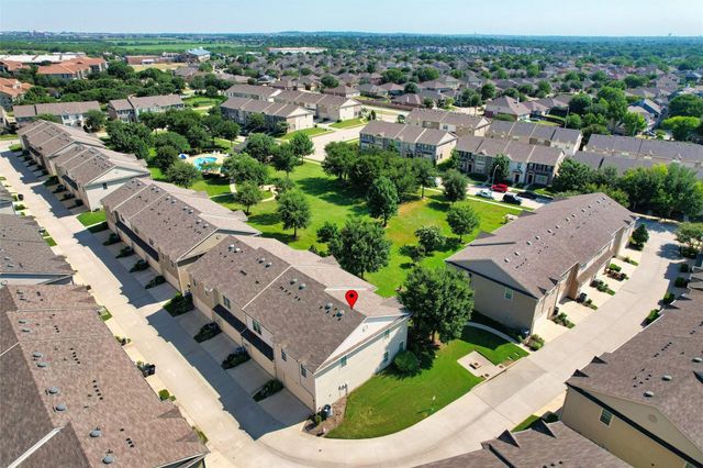 6900 Carrington Lane, Fort Worth, TX 76137