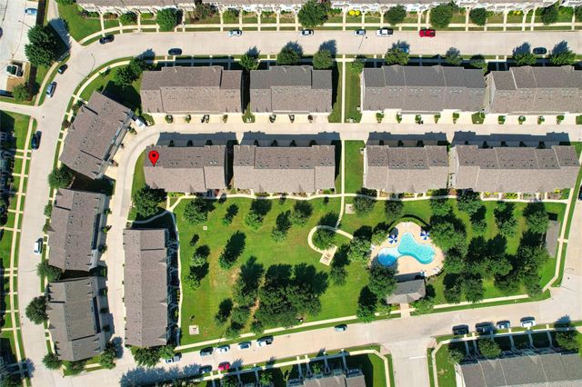 6900 Carrington Lane, Fort Worth, TX 76137