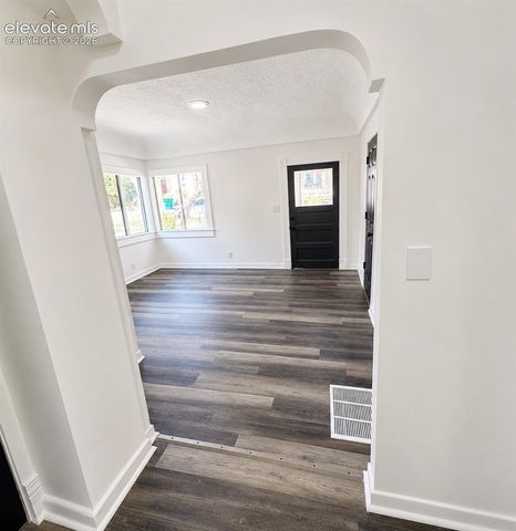 2321 W Bijou Street, Colorado Springs, CO 80904