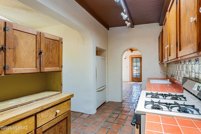 1626 N Stewart Avenue, Tucson, AZ 85716