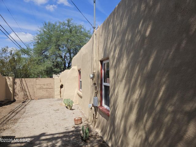 1626 N Stewart Avenue, Tucson, AZ 85716