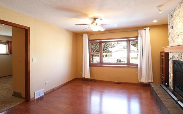 811 N 7th Street, Virginia, MN 55792