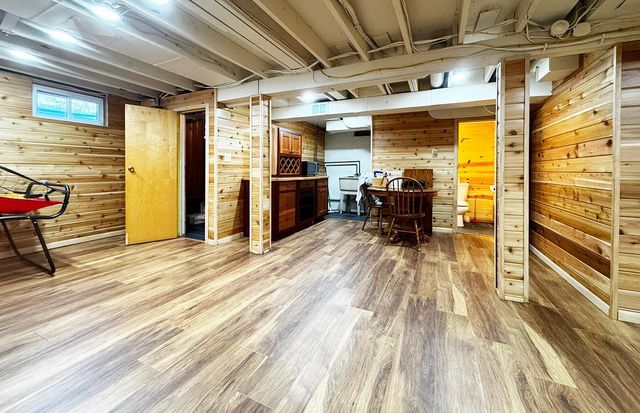 811 N 7th Street, Virginia, MN 55792