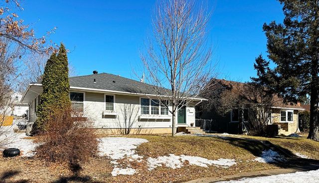811 N 7th Street, Virginia, MN 55792
