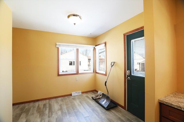 811 N 7th Street, Virginia, MN 55792