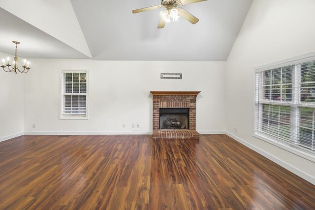 1841 Darlington Dr, Clarksville, TN 37042