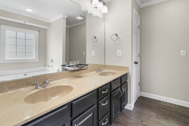 1841 Darlington Dr, Clarksville, TN 37042