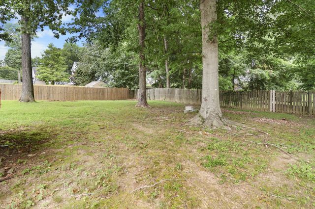 1841 Darlington Dr, Clarksville, TN 37042