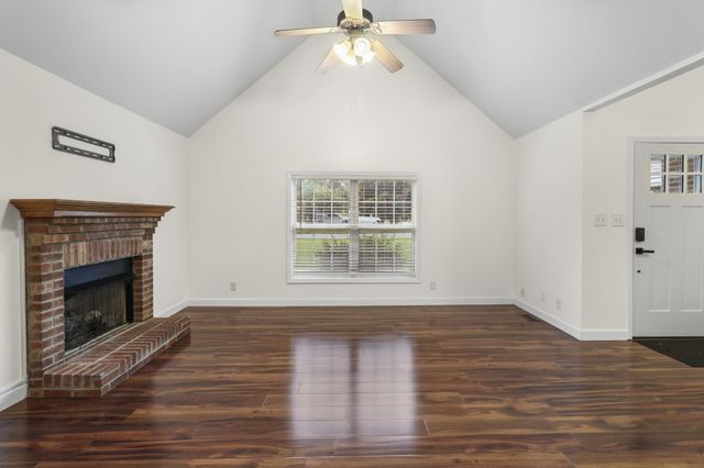 1841 Darlington Dr, Clarksville, TN 37042