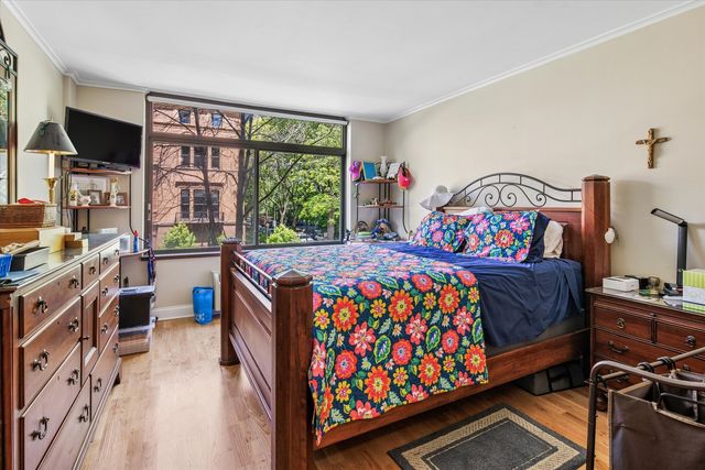 1450 N Astor Street 3B, Chicago, IL 60610