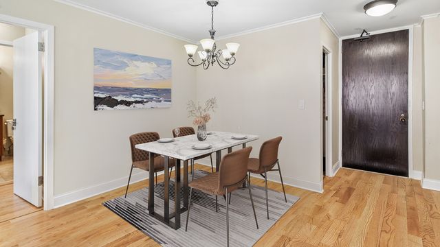 1450 N Astor Street 3B, Chicago, IL 60610