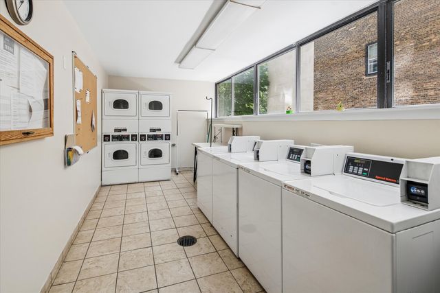 1450 N Astor Street 3B, Chicago, IL 60610