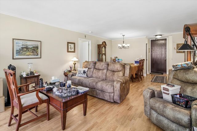 1450 N Astor Street 3B, Chicago, IL 60610