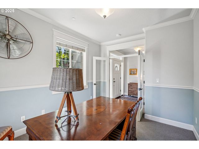 5862 Sw RALSTON Dr, Portland, OR 97239