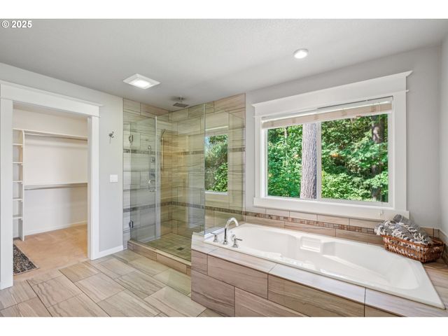 5862 Sw RALSTON Dr, Portland, OR 97239