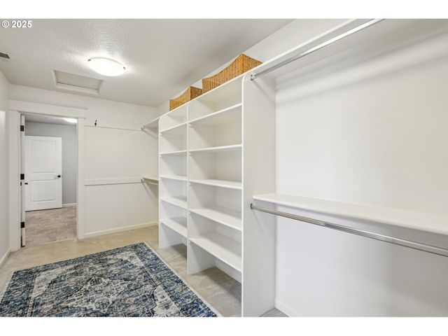 5862 Sw RALSTON Dr, Portland, OR 97239