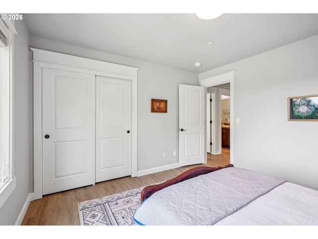 5862 Sw RALSTON Dr, Portland, OR 97239