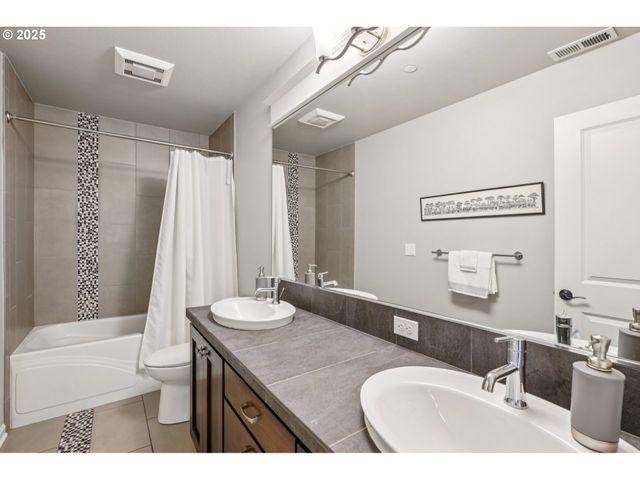 5862 Sw RALSTON Dr, Portland, OR 97239