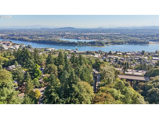 5862 Sw RALSTON Dr, Portland, OR 97239