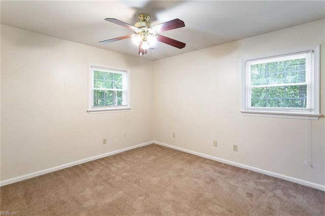 106 Rowe DR, Poquoson, VA 23662